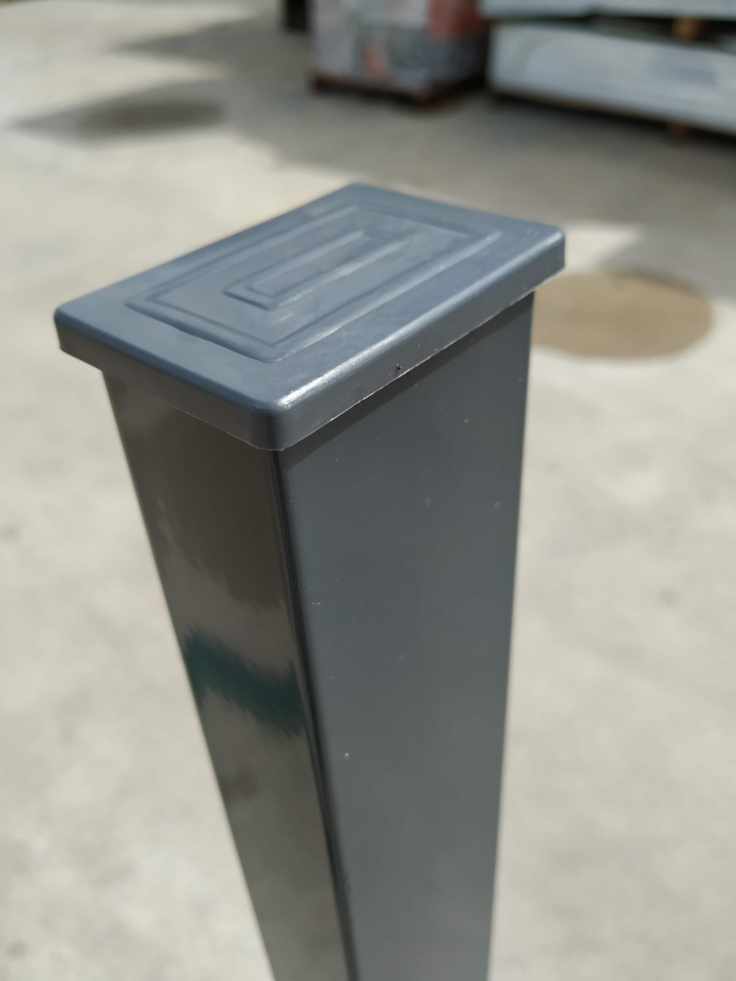 Poste Sem Base Cinza RAL 7016