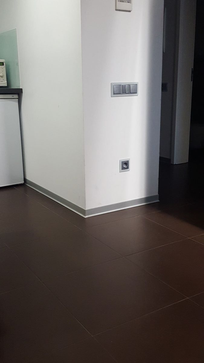 Rodapé Aluminio 80mm