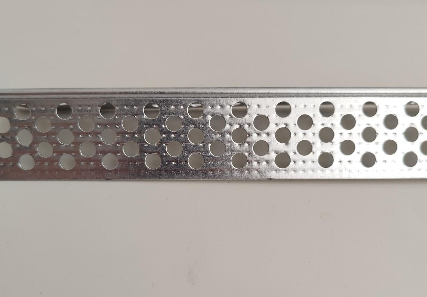 Perfil Canto Perfurado Para Gesso/ Galvanizado