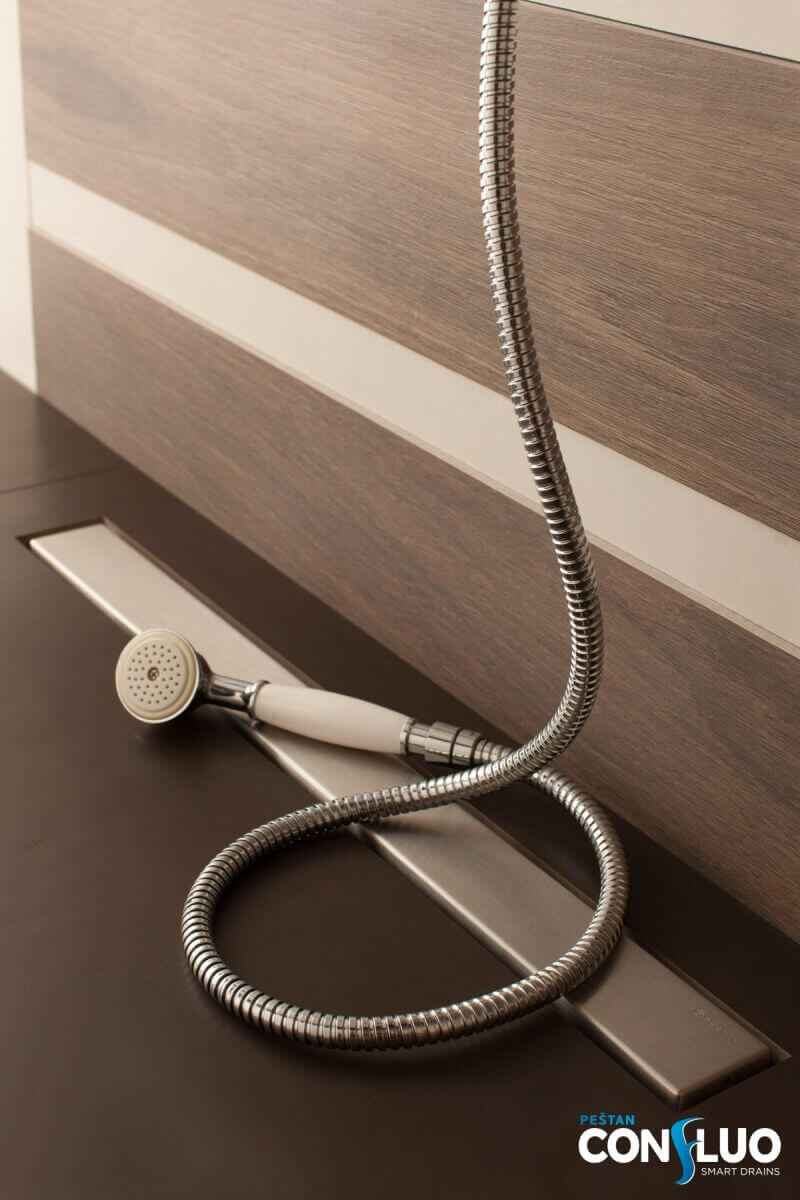 Grelha Hrom Site, solução resistente e funcional para escoamento de água.