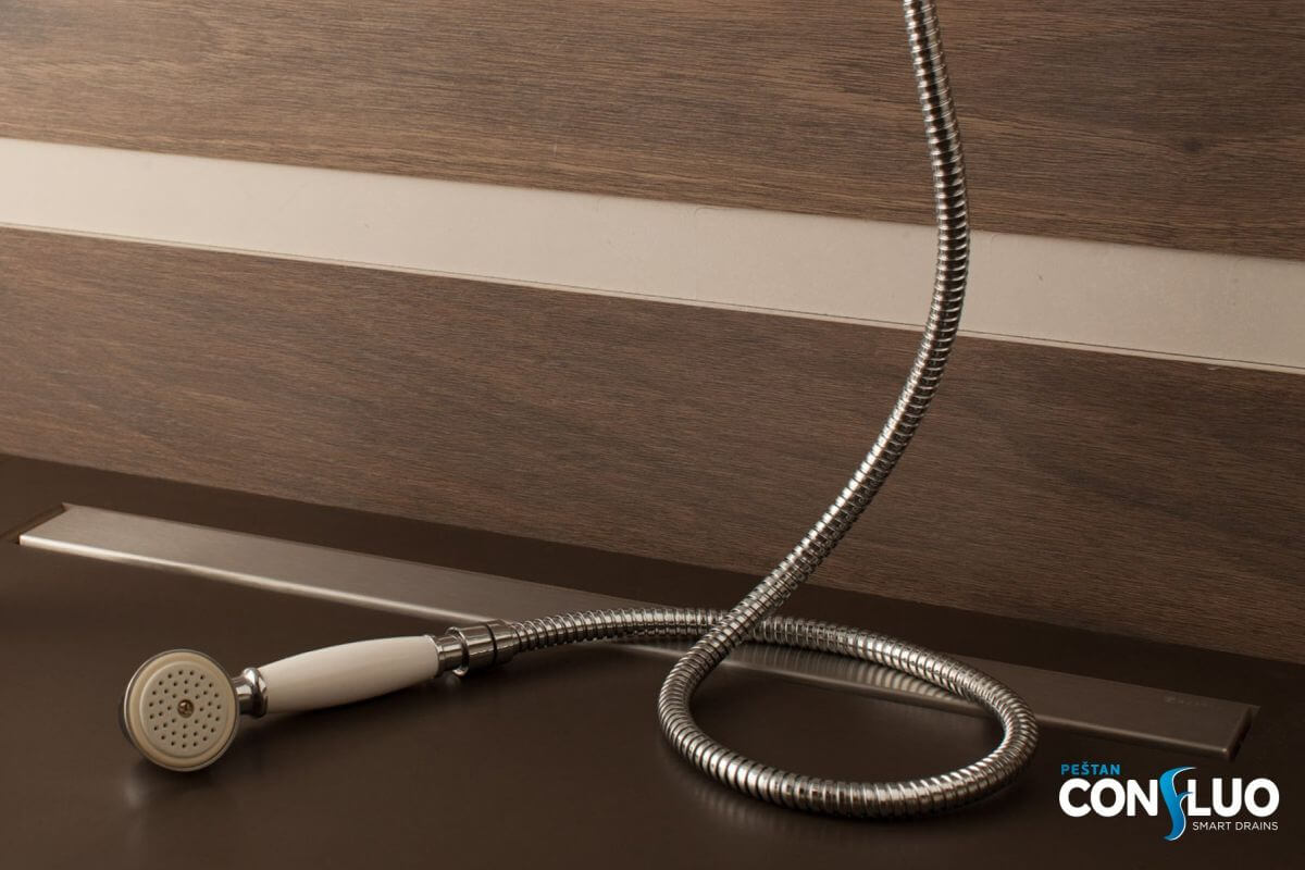 Grelha Hrom Site, solução resistente e funcional para escoamento de água.