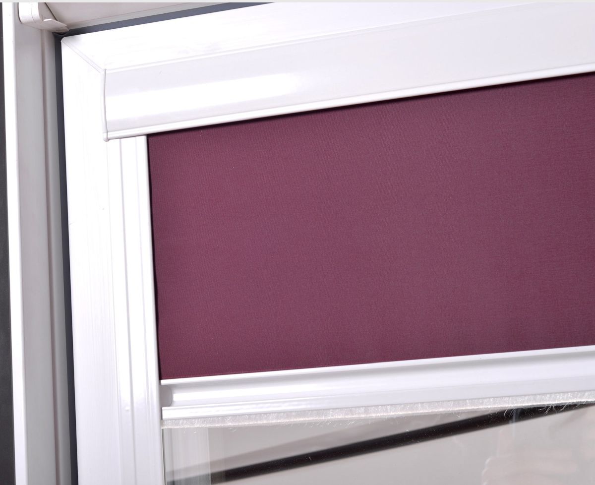 Cortinas D37, solução elegante e funcional para controle de luminosidade e privacidade.