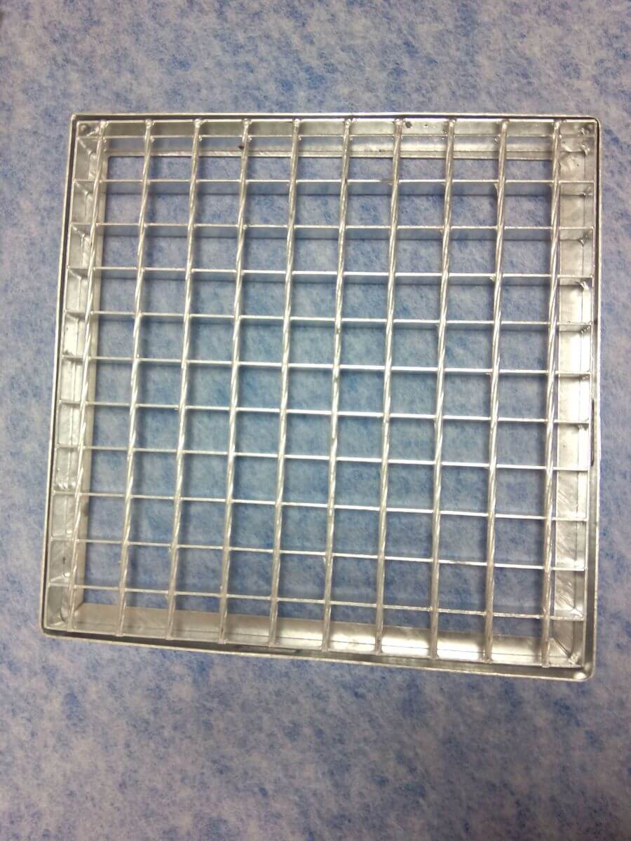 Grelha Galvanizada com Aro | Classe Carga A15