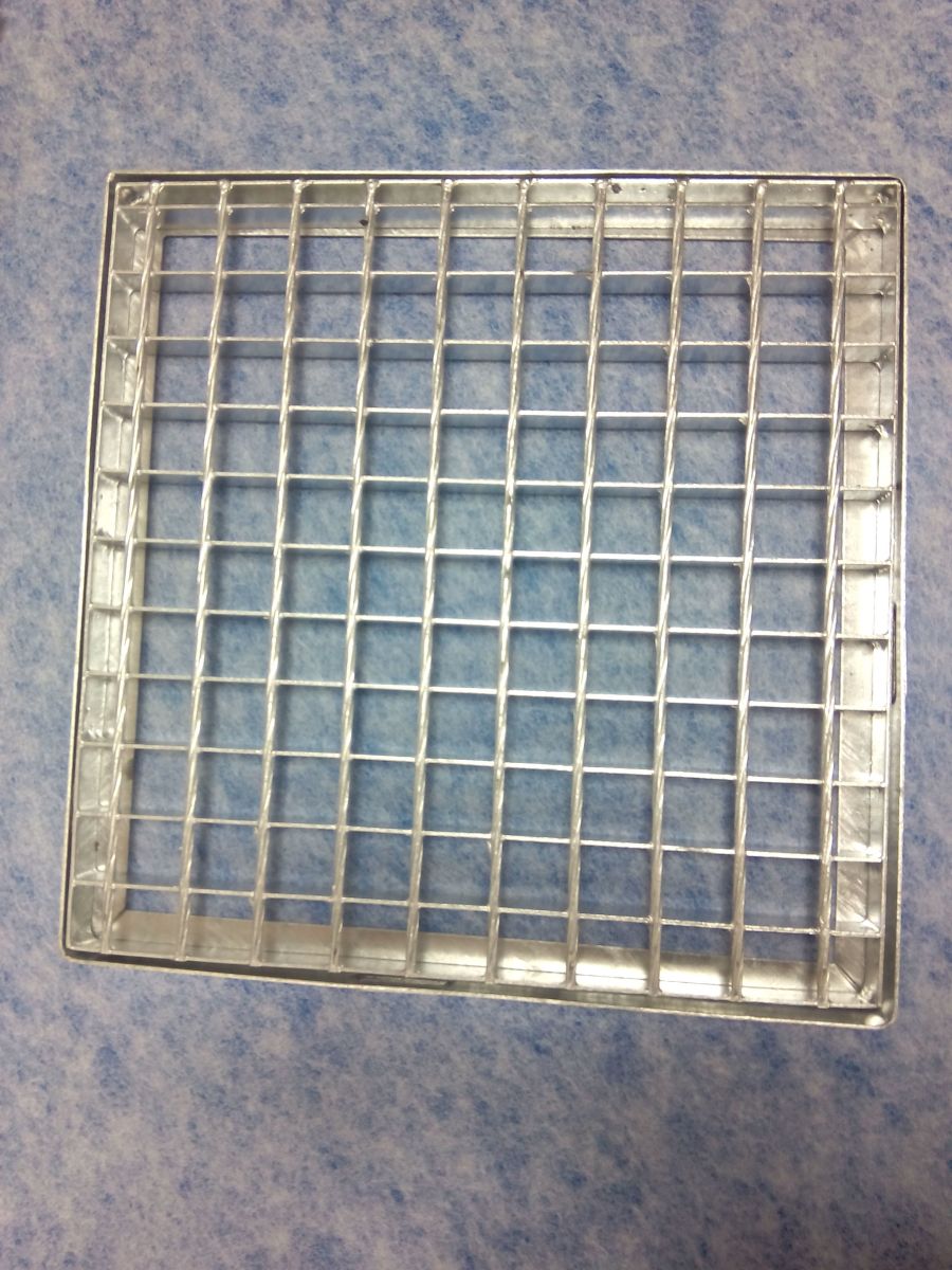 Grelha Galvanizada com Aro | Classe Carga B125