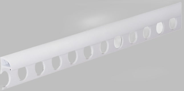 Perfil Jolly, acabamento decorativo sofisticado para proteção de arestas em revestimentos.